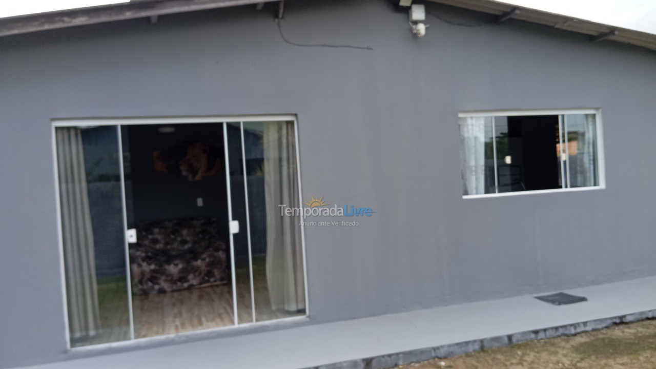 Casa para alquiler de vacaciones em Matinhos (Caiobá)