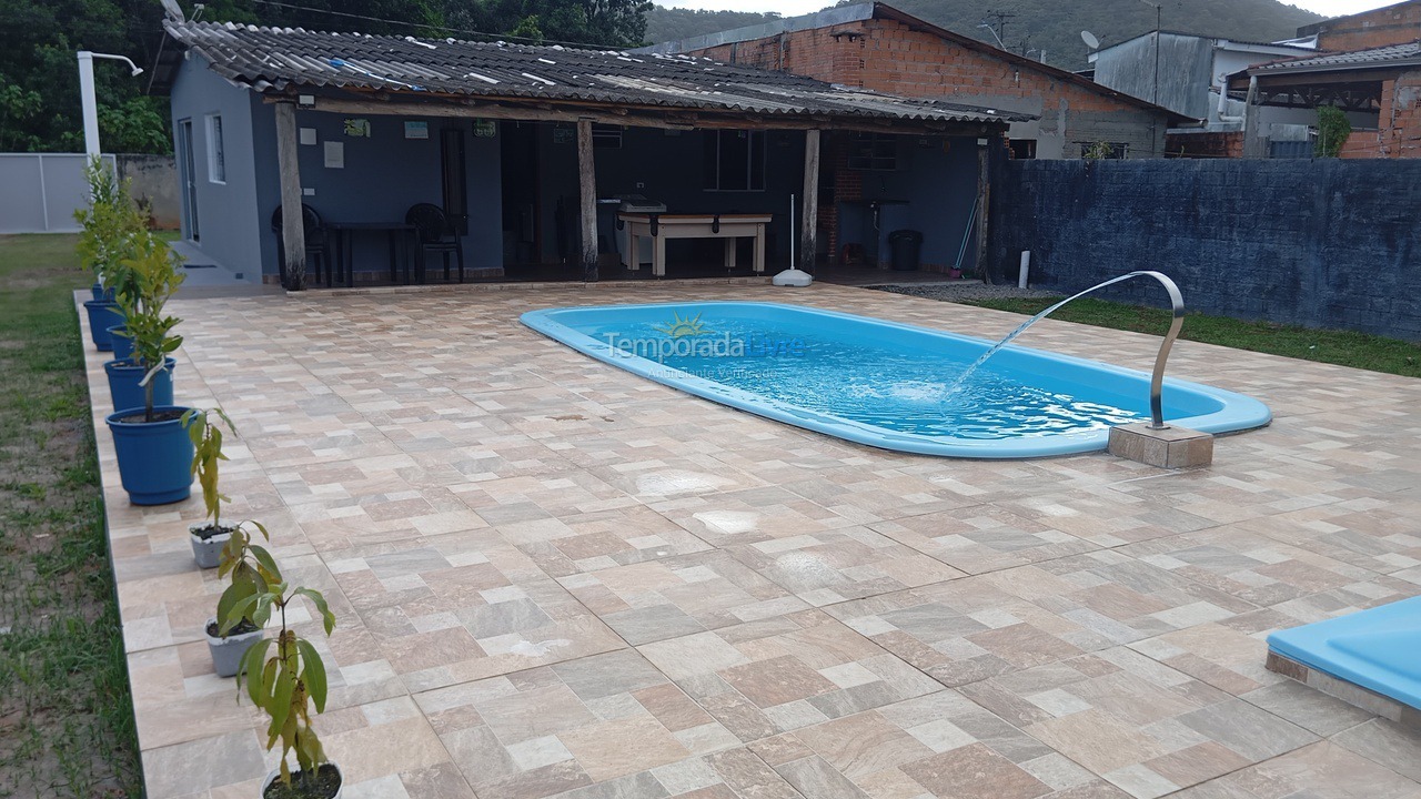 Casa para alquiler de vacaciones em Matinhos (Caiobá)