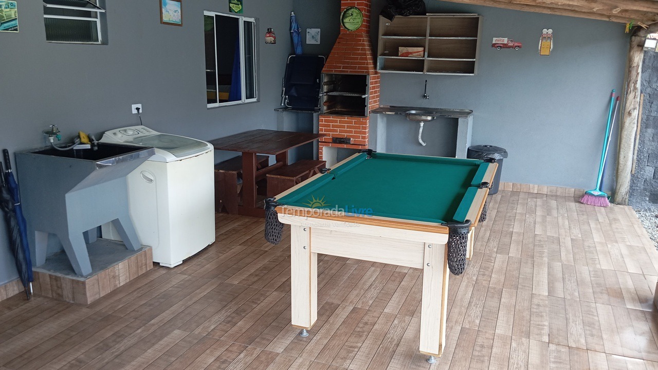 Casa para alquiler de vacaciones em Matinhos (Caiobá)