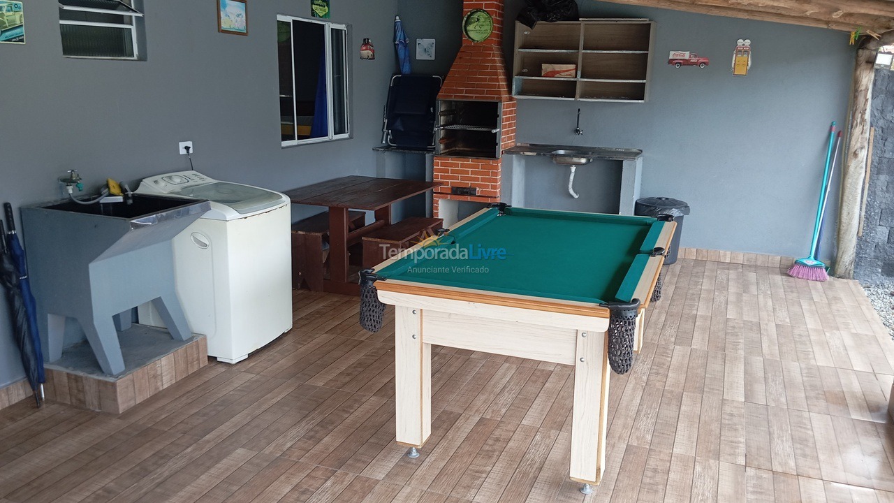 Casa para alquiler de vacaciones em Matinhos (Caiobá)