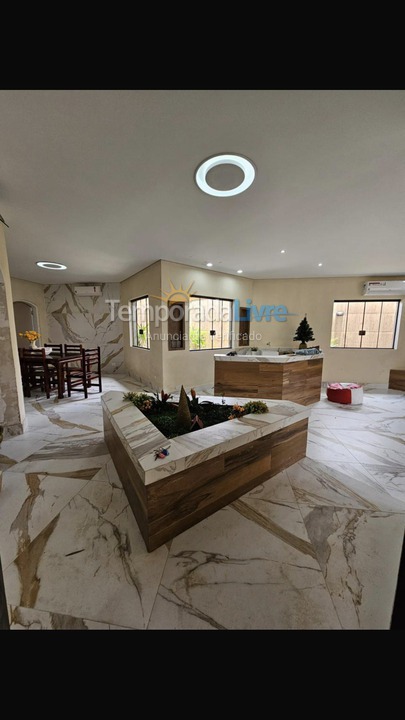 Casa para aluguel de temporada em Praia Grande (Solemar)