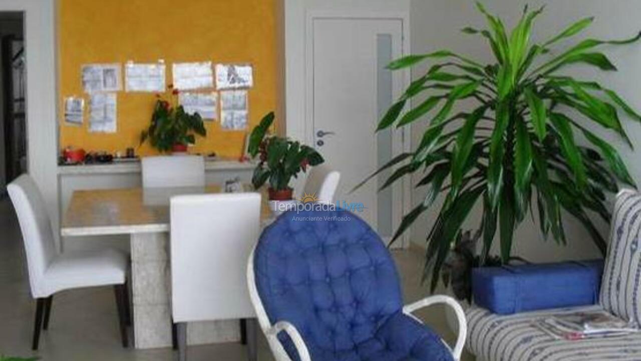 Apartamento para alquiler de vacaciones em Guarujá (Pitangueiras)