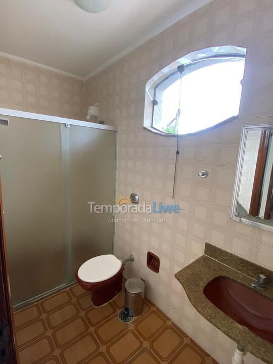 Casa para aluguel de temporada em Guarujá (Enseada)