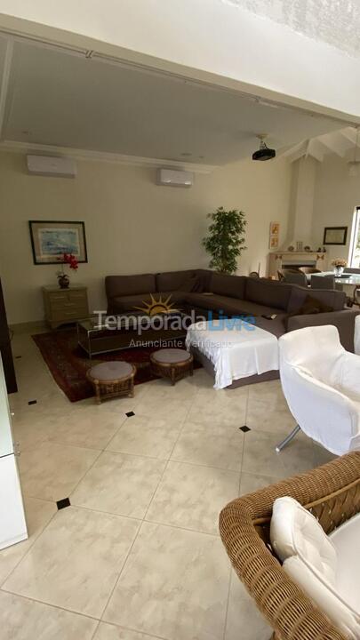 Casa para alquiler de vacaciones em Guarujá (Praia do Pernambuco)