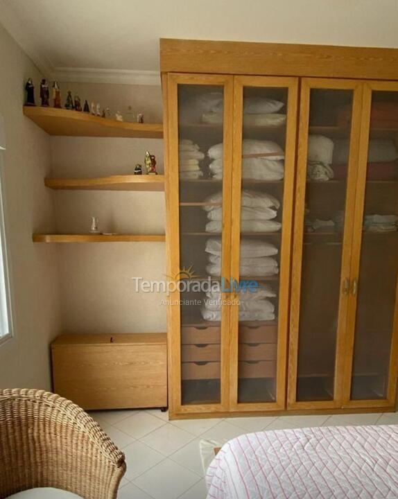 Casa para alquiler de vacaciones em Guarujá (Praia do Pernambuco)