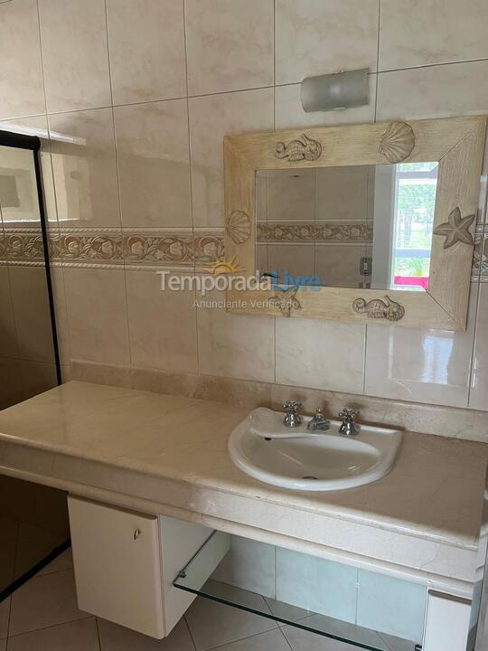 Casa para alquiler de vacaciones em Guarujá (Praia do Pernambuco)