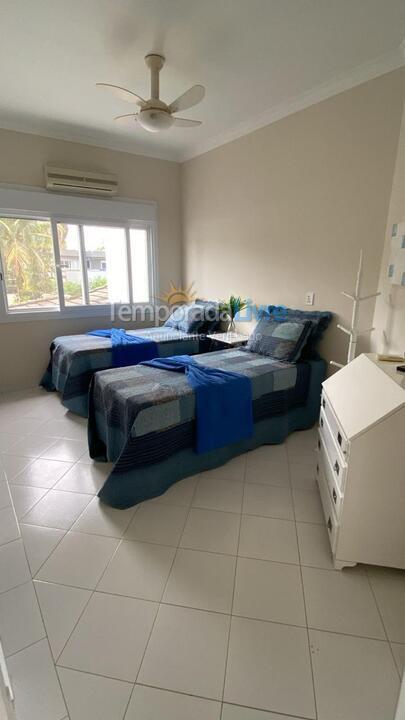 Casa para alquiler de vacaciones em Guarujá (Praia do Pernambuco)