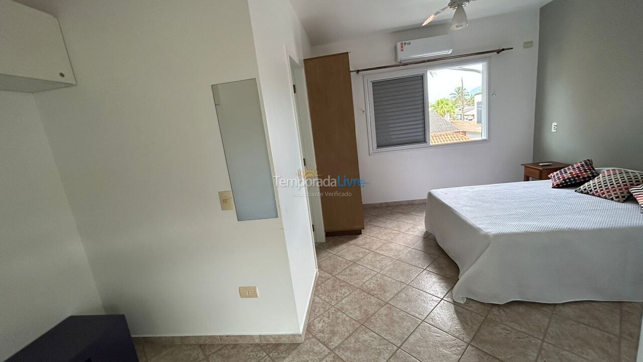 Casa para alquiler de vacaciones em Guarujá (Praia do Pernambuco)