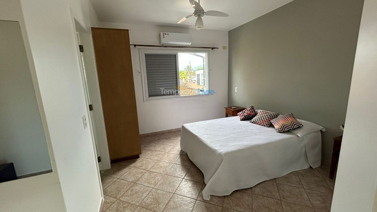 Casa para alquiler de vacaciones em Guarujá (Praia do Pernambuco)