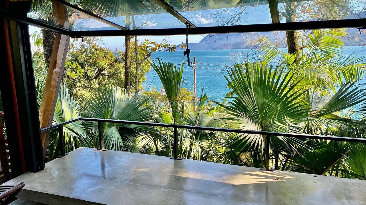 Apartamento para aluguel de temporada em Ilhabela (Portinho)