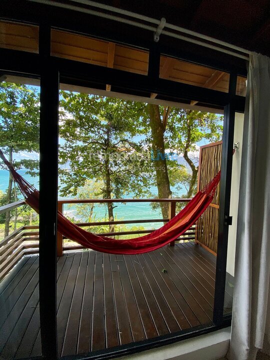 Apartamento para aluguel de temporada em Ilhabela (Portinho)