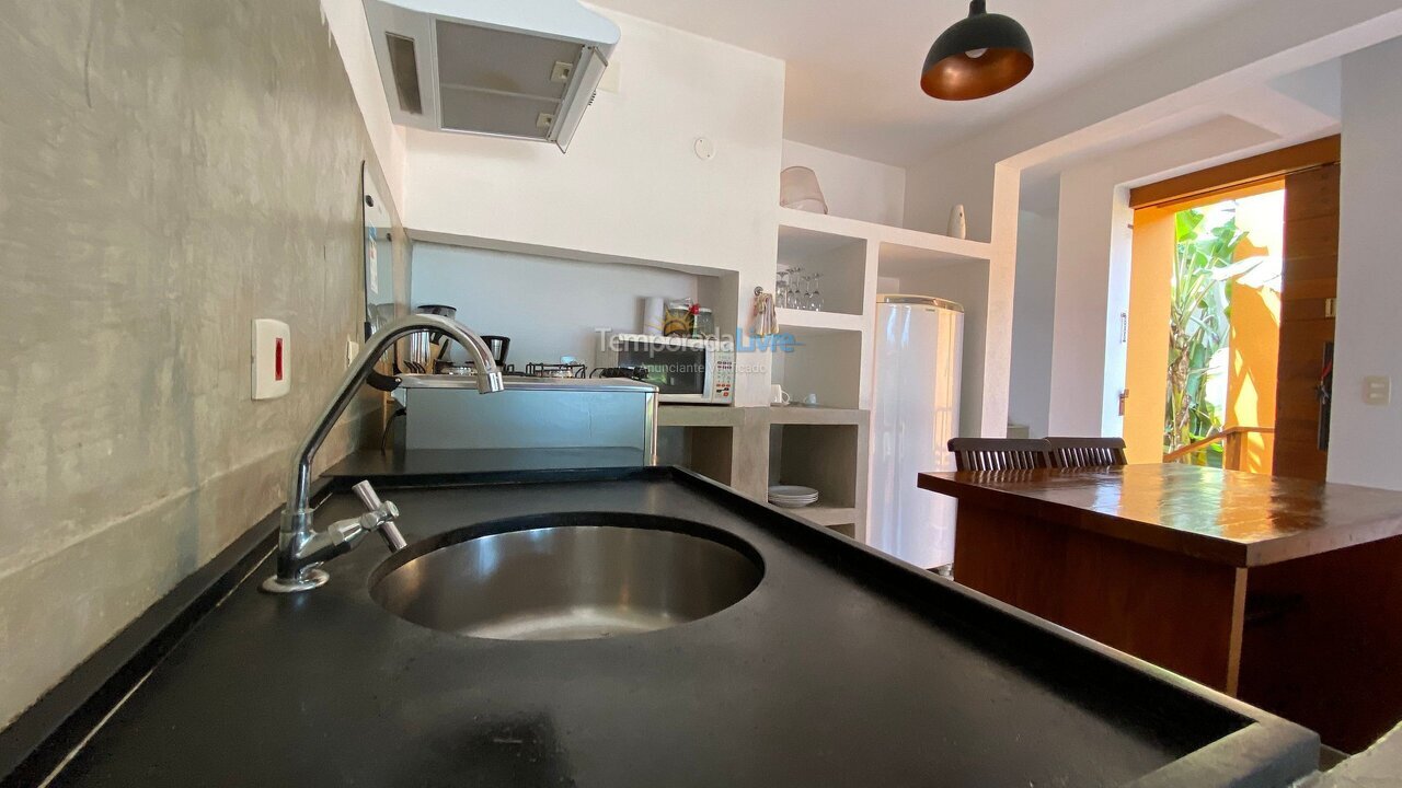 Apartamento para aluguel de temporada em Ilhabela (Portinho)