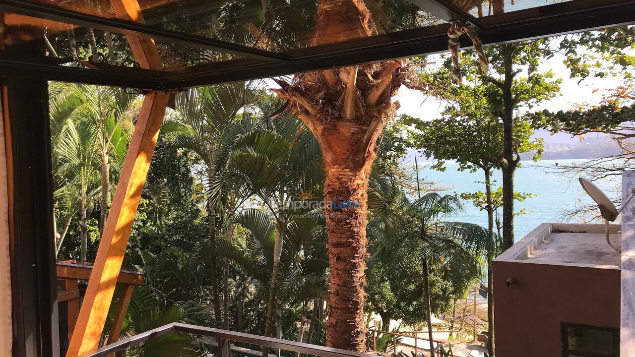 Apartamento para aluguel de temporada em Ilhabela (Portinho)