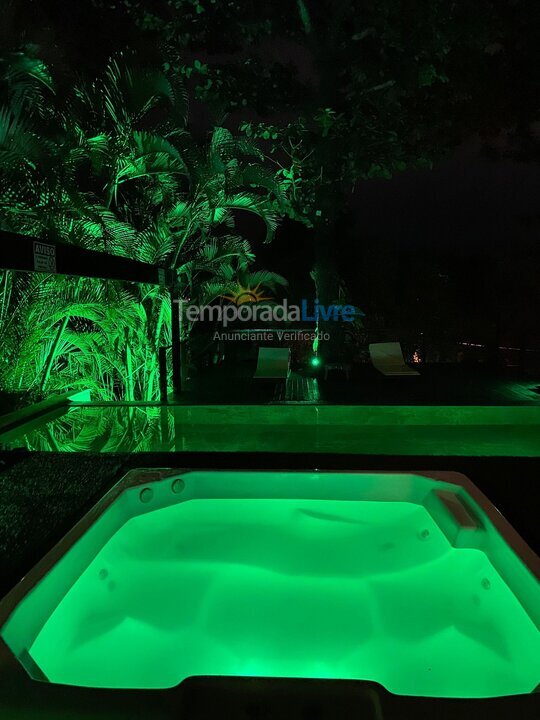 Apartamento para aluguel de temporada em Ilhabela (Portinho)