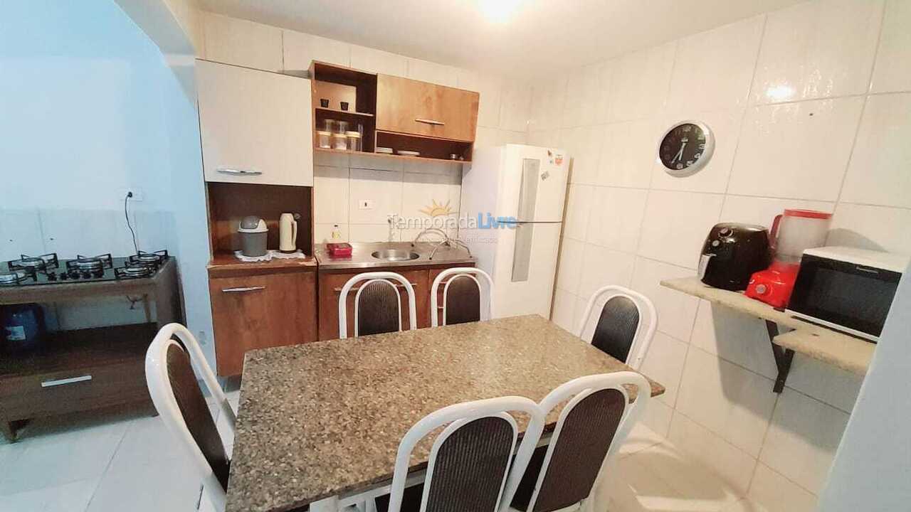Casa para alquiler de vacaciones em Matinhos (Balneário Flamingo)