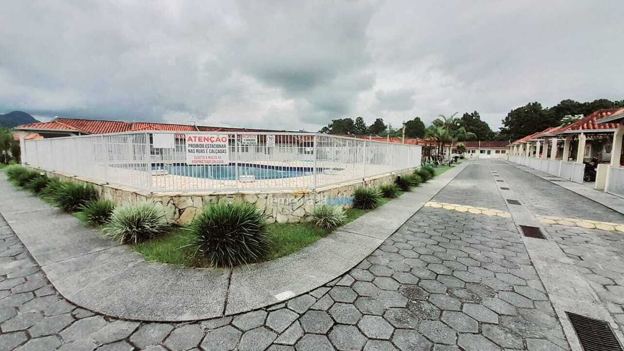 Casa para alquiler de vacaciones em Matinhos (Balneário Flamingo)