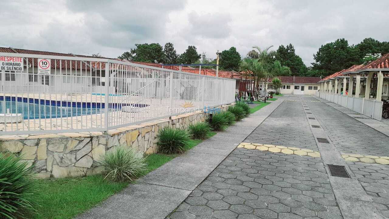 Casa para alquiler de vacaciones em Matinhos (Balneário Flamingo)