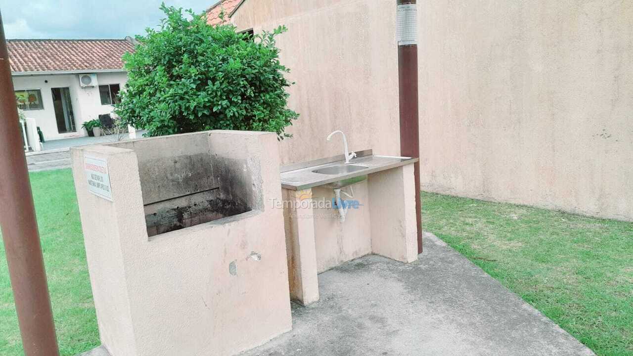 Casa para alquiler de vacaciones em Matinhos (Balneário Flamingo)