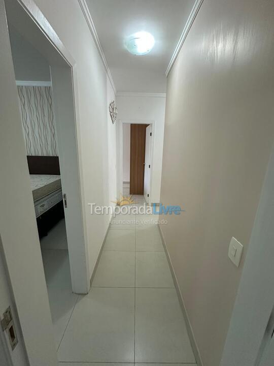 Apartamento para aluguel de temporada em Ubatuba (Praia Grande)