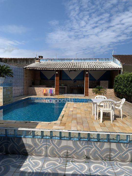 Casa para alquiler de vacaciones em Itanhaém (Jardim Suarão)