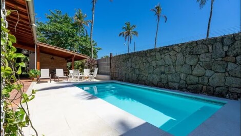 Casa para alugar em Guarujá - Praia do Pernambuco