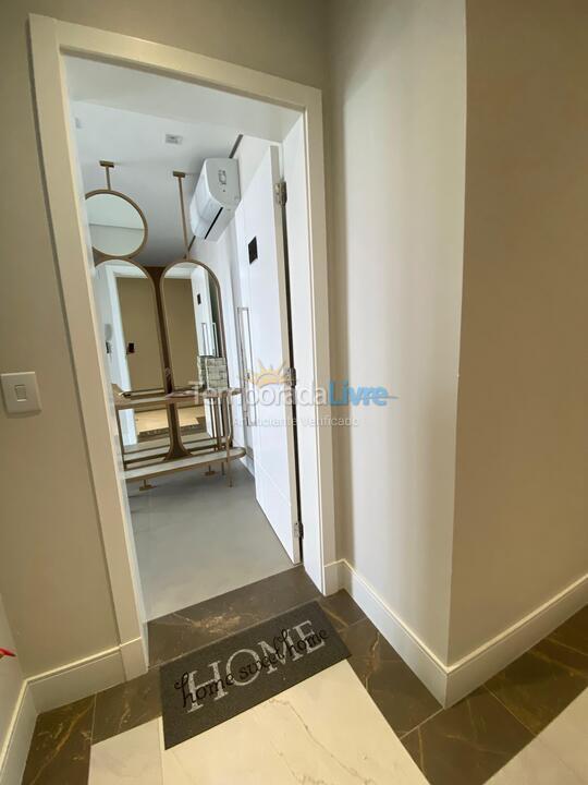 Apartamento para alquiler de vacaciones em Governador Celso Ramos (Praia de Palmas)