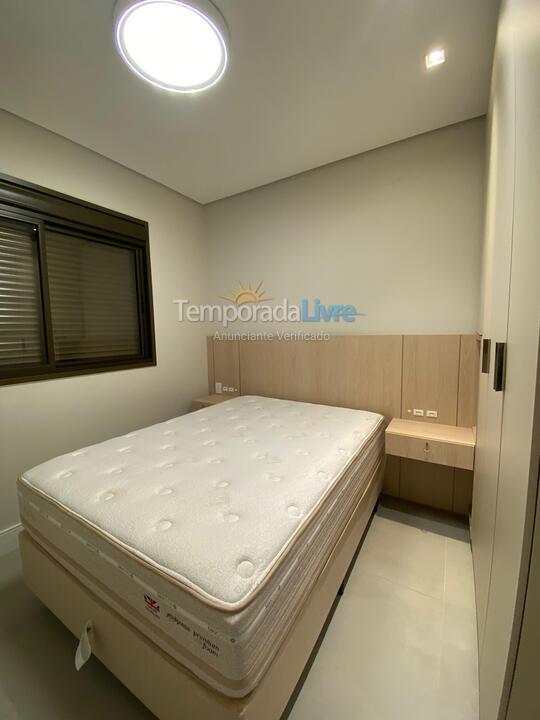 Apartamento para alquiler de vacaciones em Governador Celso Ramos (Praia de Palmas)