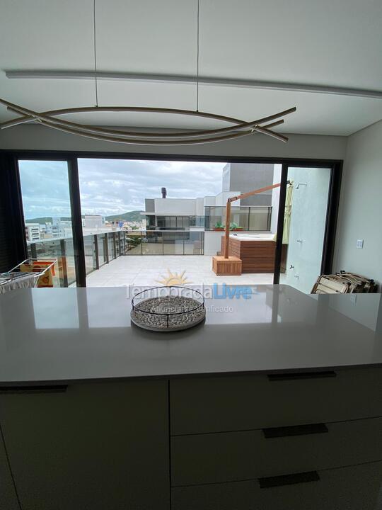 Apartamento para alquiler de vacaciones em Governador Celso Ramos (Praia de Palmas)