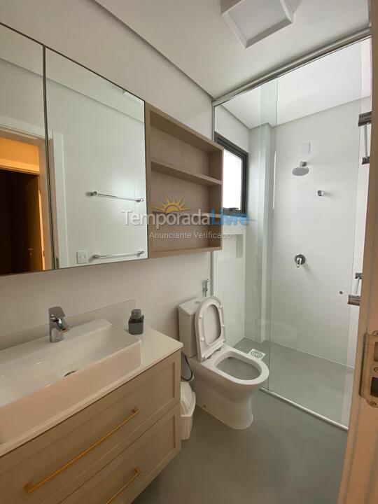 Apartamento para alquiler de vacaciones em Governador Celso Ramos (Praia de Palmas)