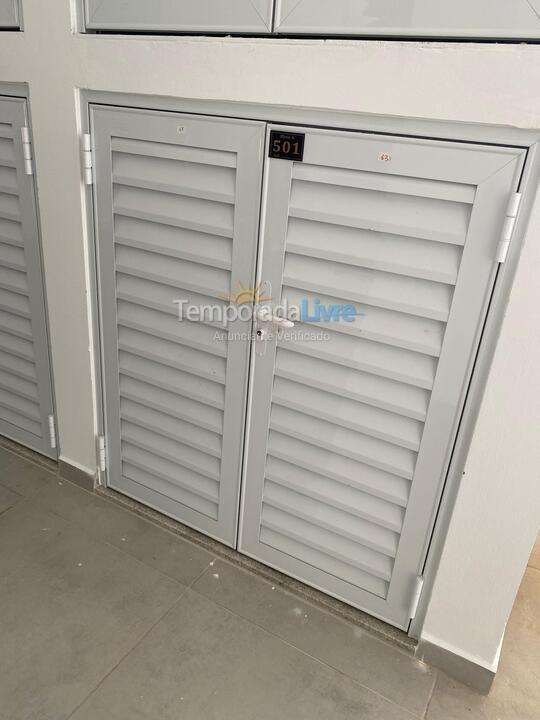 Apartamento para alquiler de vacaciones em Governador Celso Ramos (Praia de Palmas)