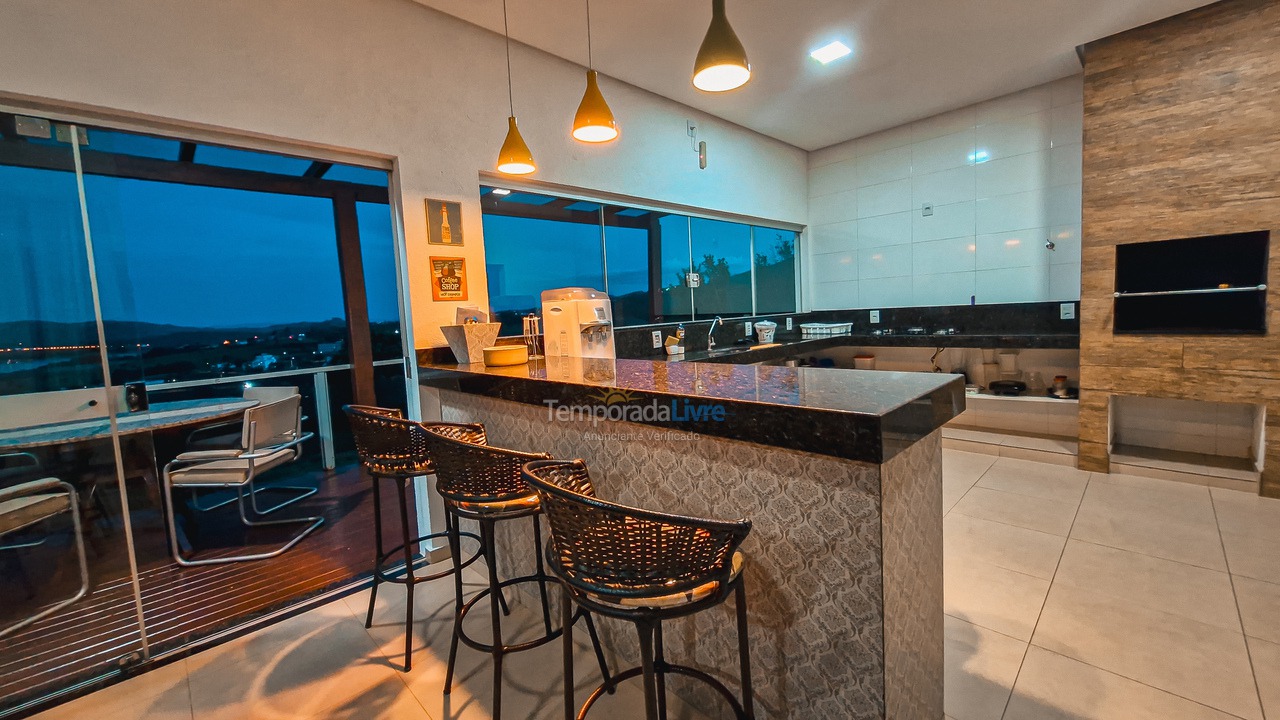 Casa para aluguel de temporada em Capitólio (Capitólio)