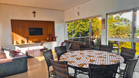 Ótimo Rancho Próximo Ao Centro De Capitólio e Escarpas do Lago