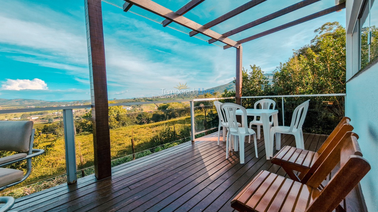 Casa para aluguel de temporada em Capitólio (Capitólio)