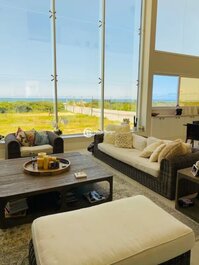 Luxuosa Casa A Beira-Mar no Morro das Pedras