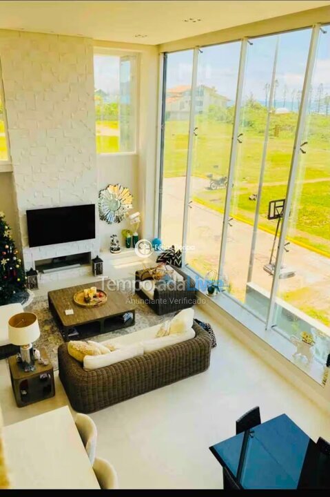 Casa para aluguel de temporada em Florianópolis (Morro das Pedras)