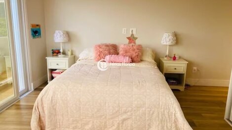 Luxuosa Casa A Beira-Mar no Morro das Pedras