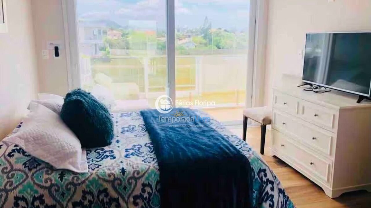 Casa para aluguel de temporada em Florianópolis (Morro das Pedras)