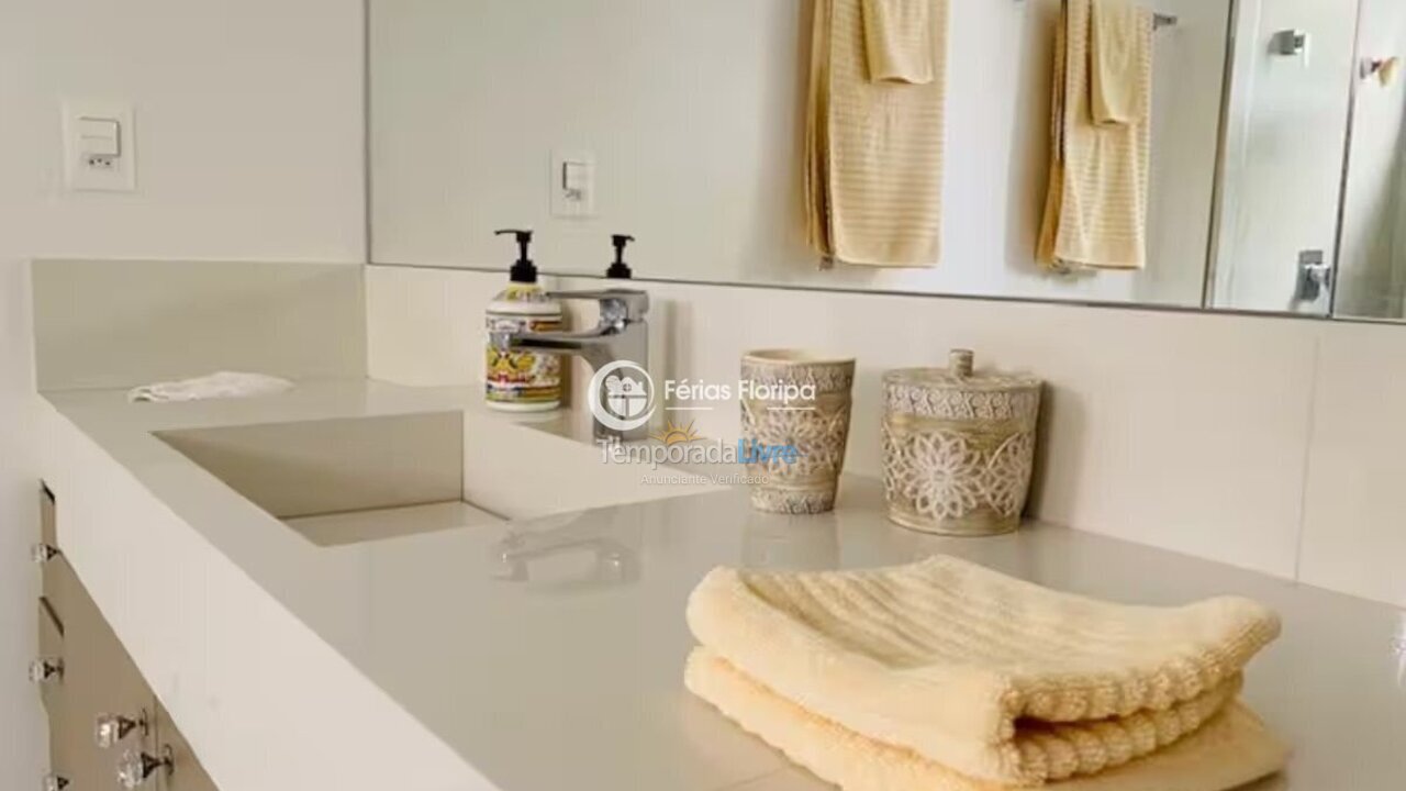 Casa para aluguel de temporada em Florianópolis (Morro das Pedras)