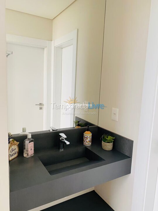 Casa para aluguel de temporada em Florianópolis (Morro das Pedras)