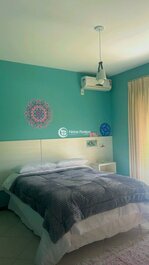 4 Rooms with 3 Suites, Gourmet Space, Swimming Pool and Volleyball Field