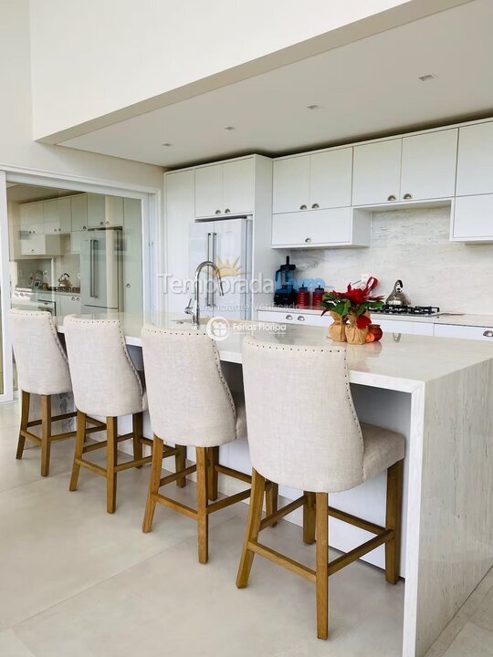 Casa para aluguel de temporada em Florianópolis (Morro das Pedras)