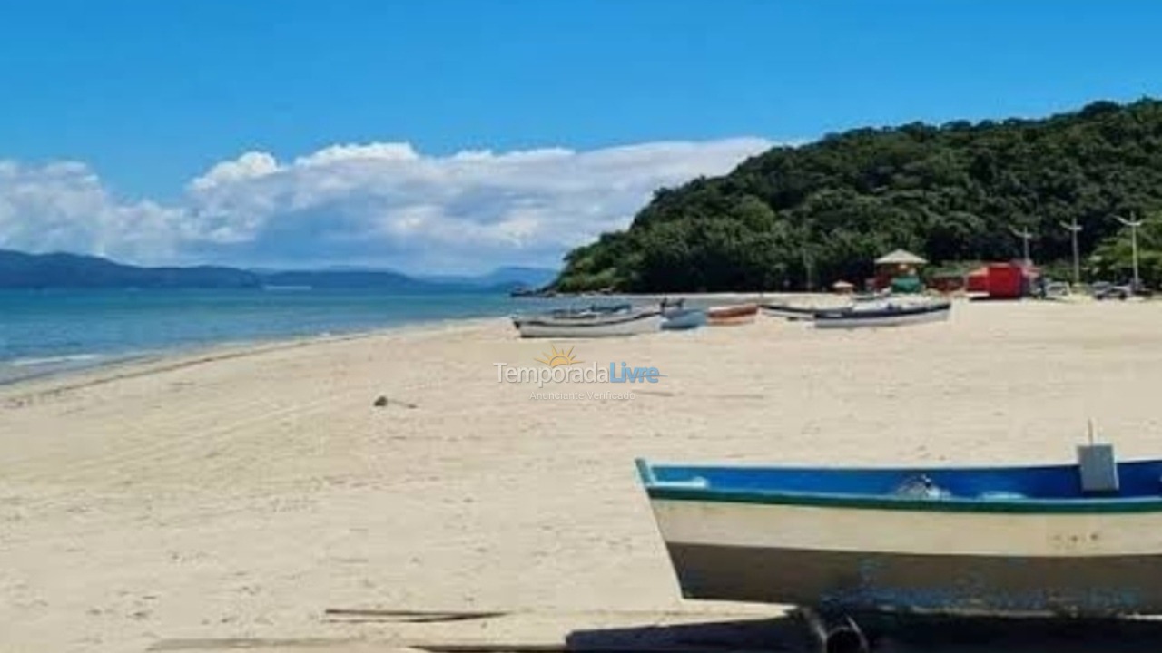 Apartamento para alquiler de vacaciones em Florianópolis (Ponta das Canas)