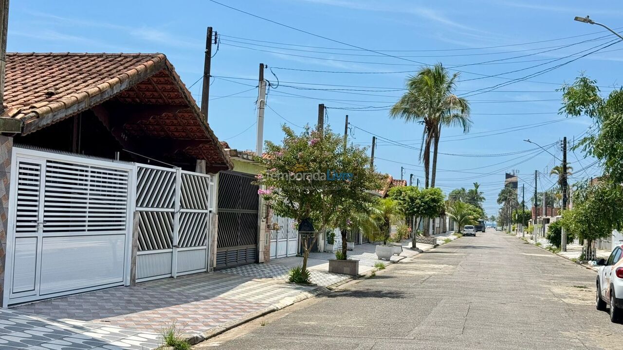 Apartamento para aluguel de temporada em Praia Grande (Jardim Imperador)