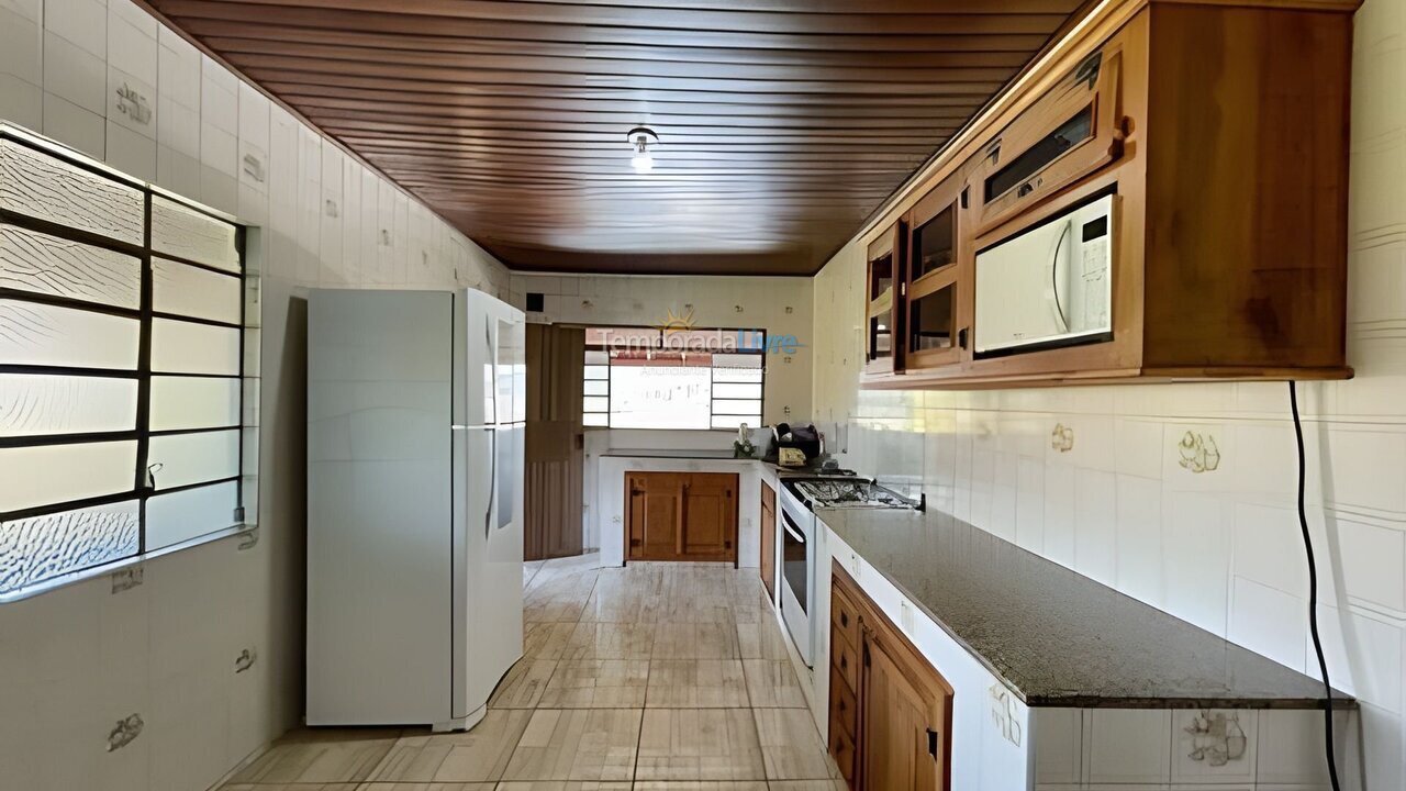 House for vacation rental in Bom Jesus dos Perdões (Marinas)