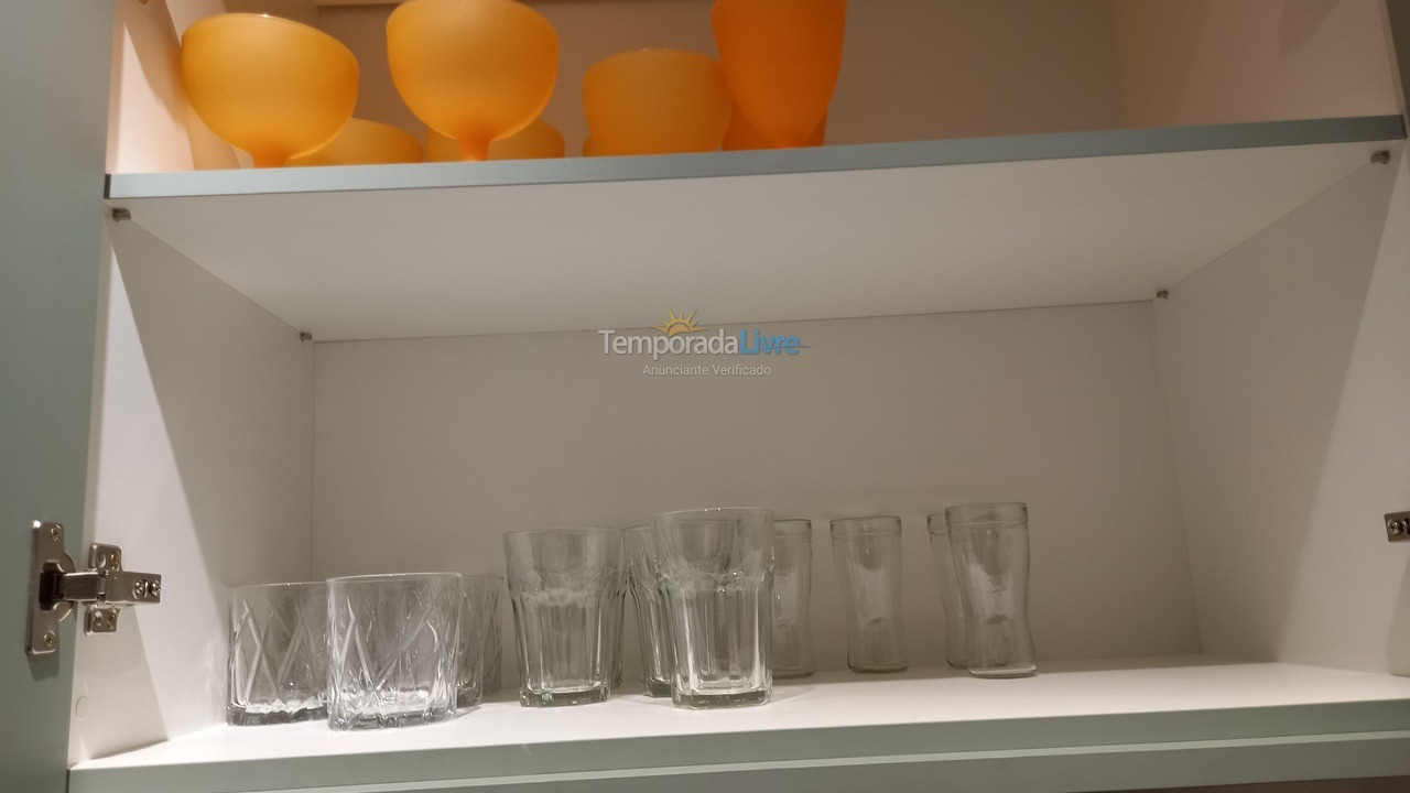 Apartamento para aluguel de temporada em Praia Grande (Praia do Caiçara)