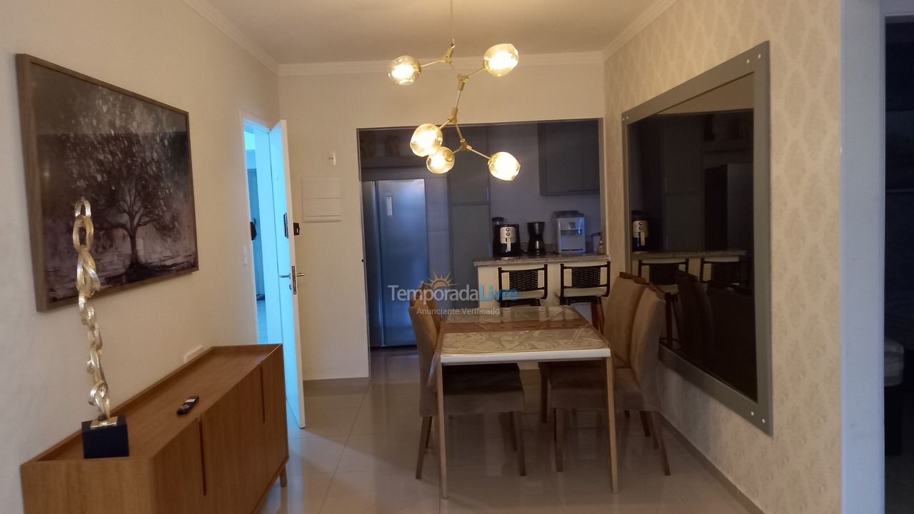 Apartamento para aluguel de temporada em Praia Grande (Praia do Caiçara)