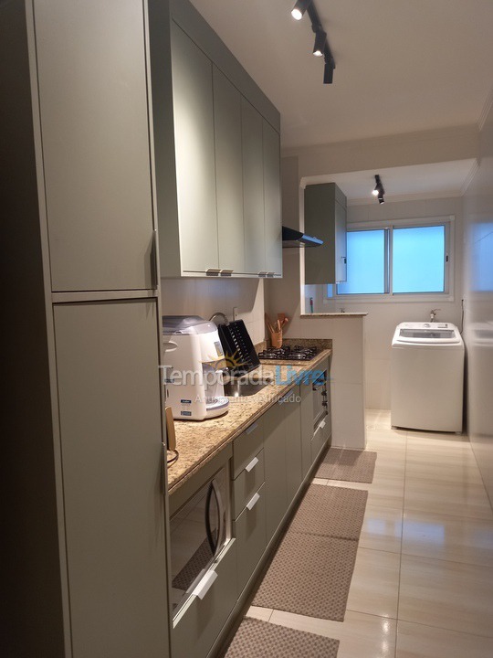 Apartamento para aluguel de temporada em Praia Grande (Praia do Caiçara)