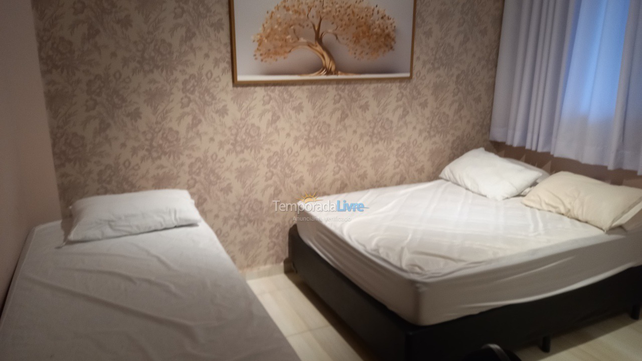 Apartamento para aluguel de temporada em Praia Grande (Praia do Caiçara)