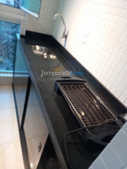 Apartamento para aluguel de temporada em Praia Grande (Praia do Caiçara)