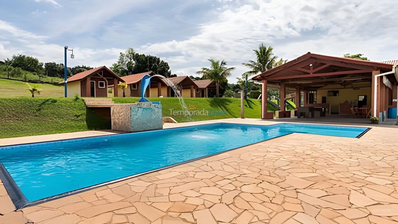 Casa para aluguel de temporada em Atibaia (Laranjal)